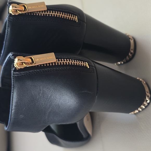 Michael Kors leather black  shoes, size 7.5M, pre-owned - Picture 5 of 10